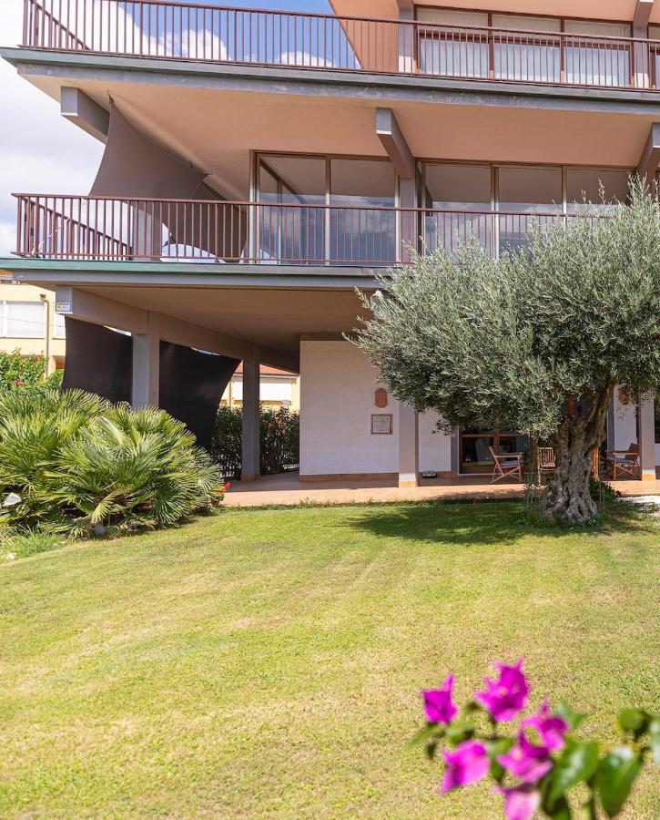Villa Arrecifes Fertilia Bagian luar foto