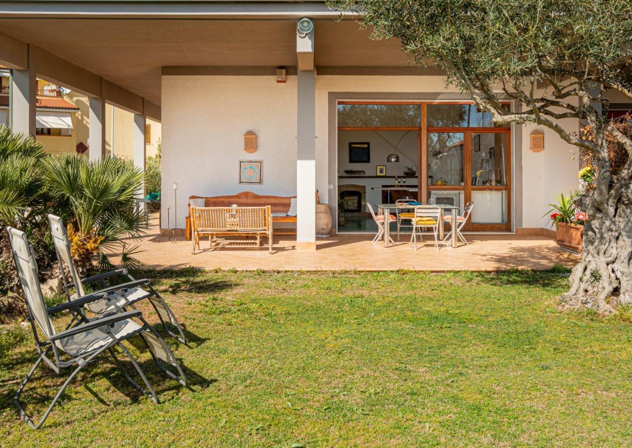 Villa Arrecifes Fertilia Bagian luar foto